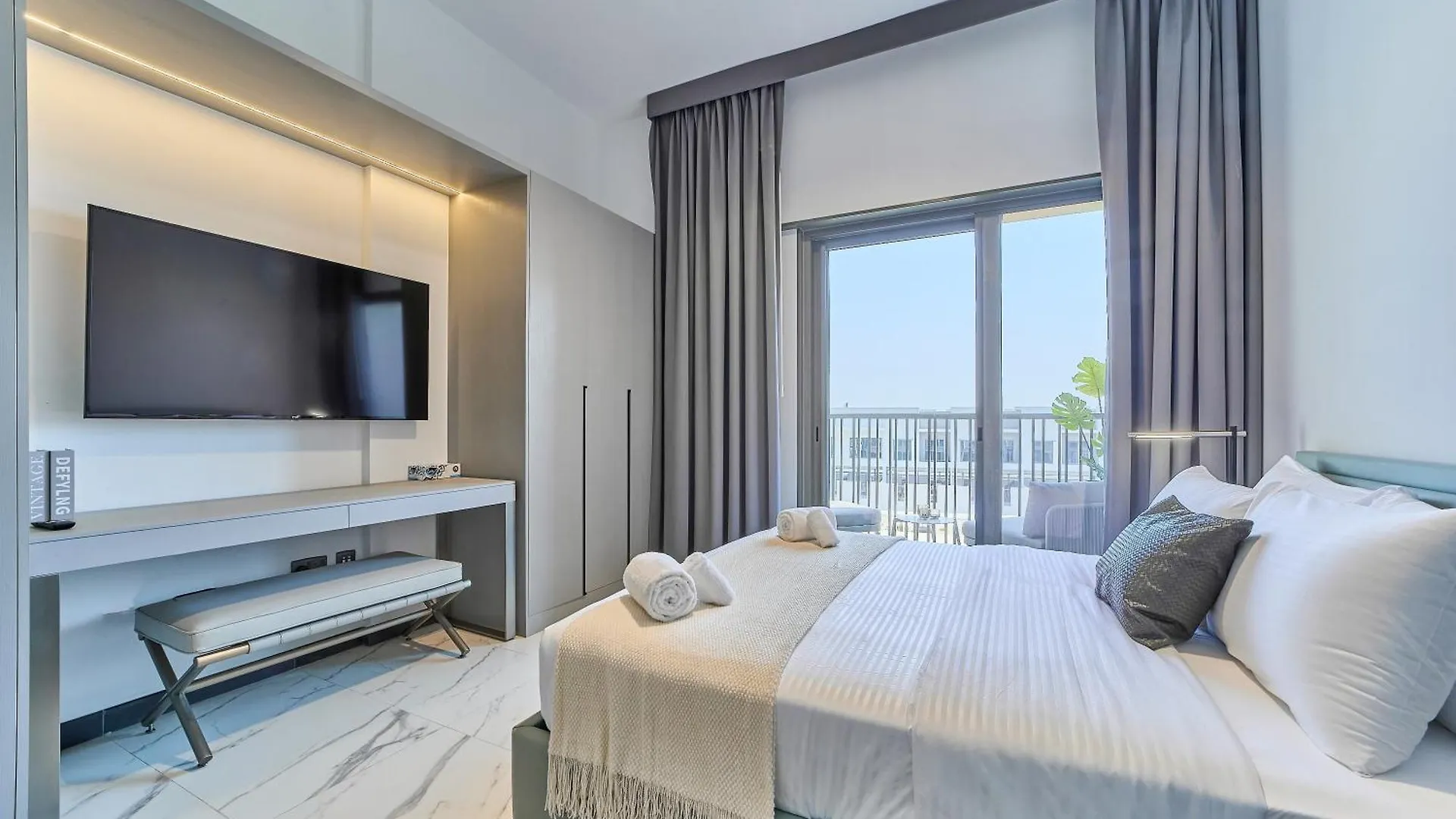 Apartment Chic And Bright Studio In Meydan Dubai